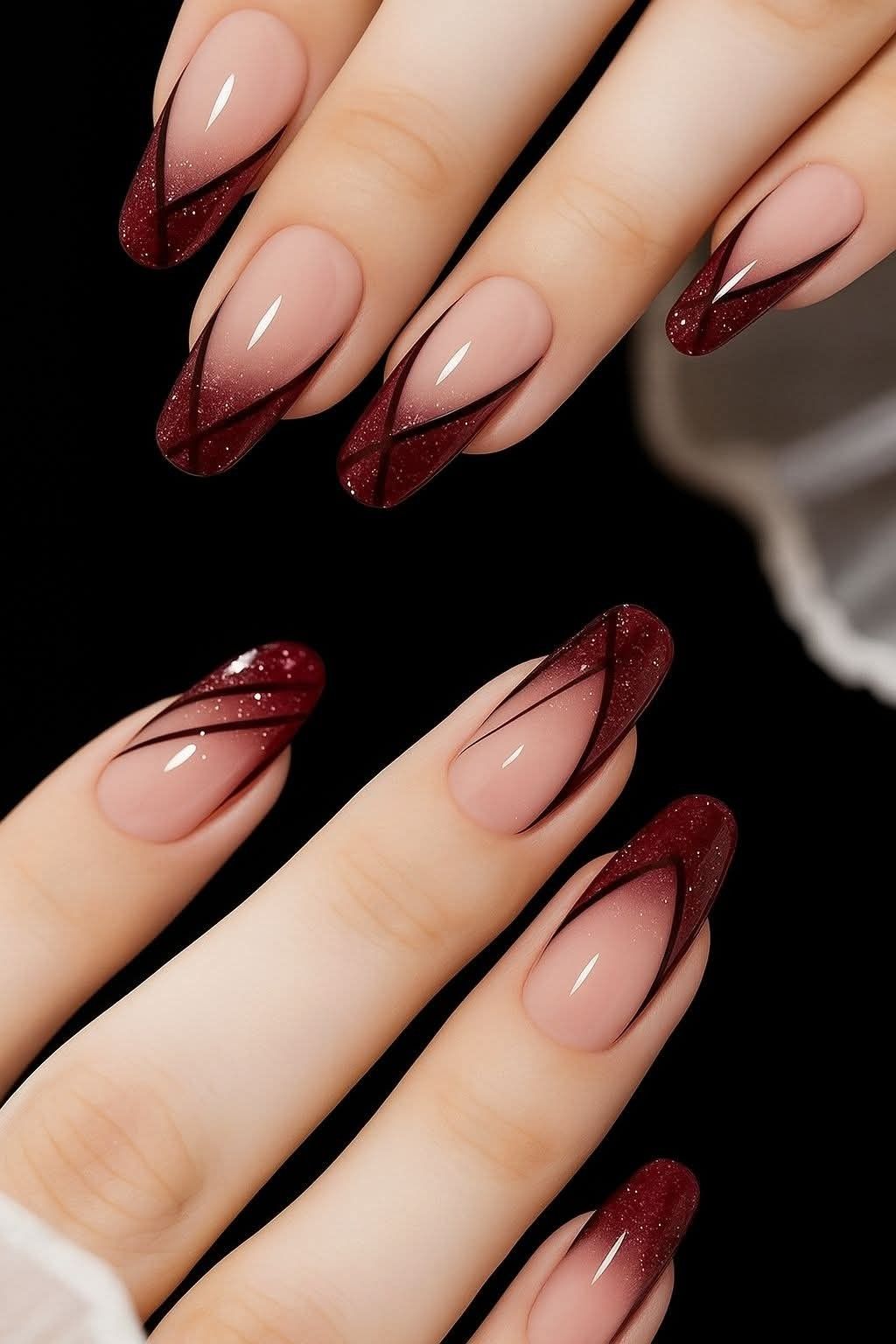 رنگ و طرح ناخن جذاب برای عید ۱۴۰۵ 12